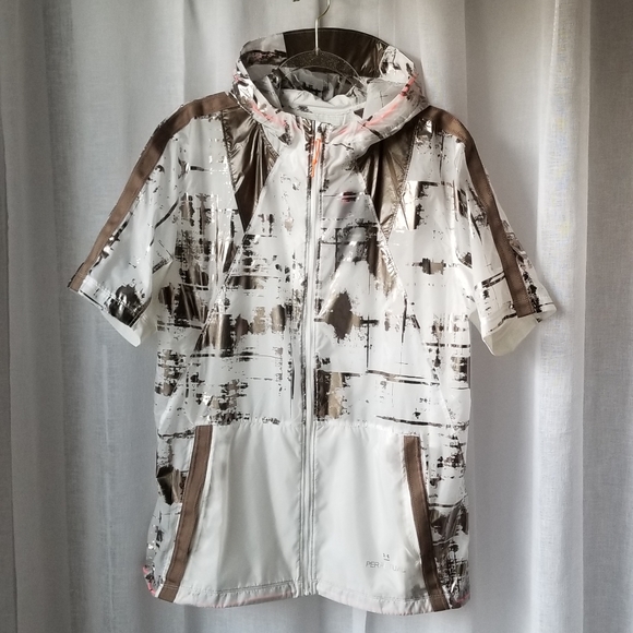 Men's UA Perpetual Short Sleve Windbreaker NWT - Picture 10 of 13